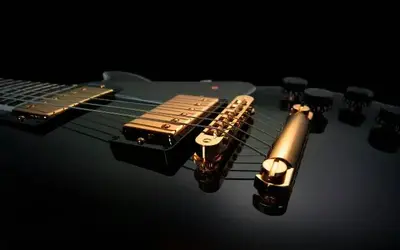 Gold_Black.webp